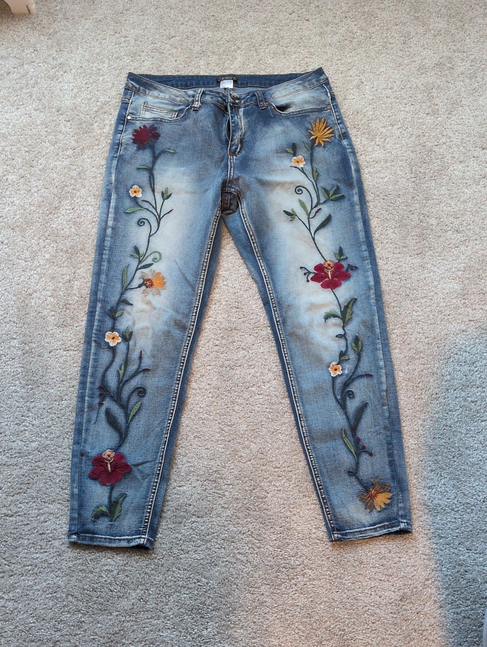 VENUS Blue Skinny Jeans with Multicolor Floral Embroidery